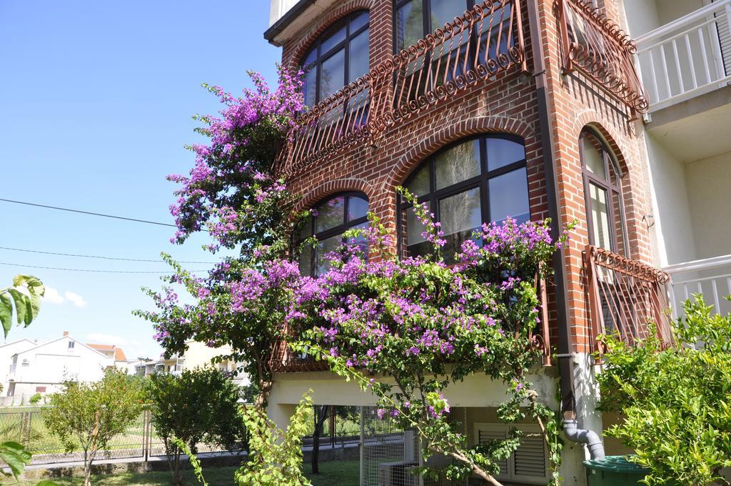 Villa Flora Kaštela Quarto foto