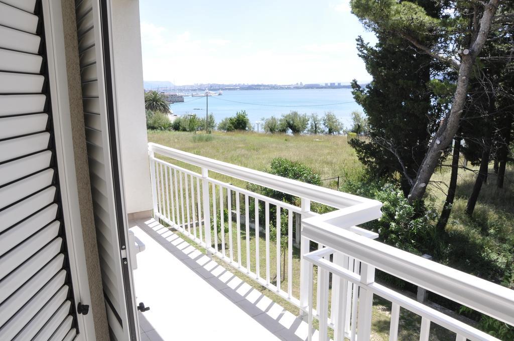 Villa Flora Kaštela Quarto foto